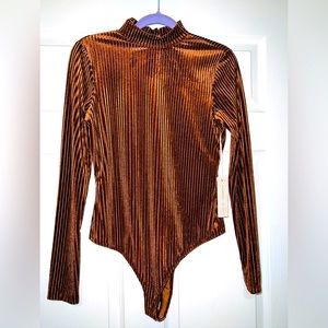‼️❌SOLD❌‼️ BROWN IRIS BASIC VELVET BODYSUIT